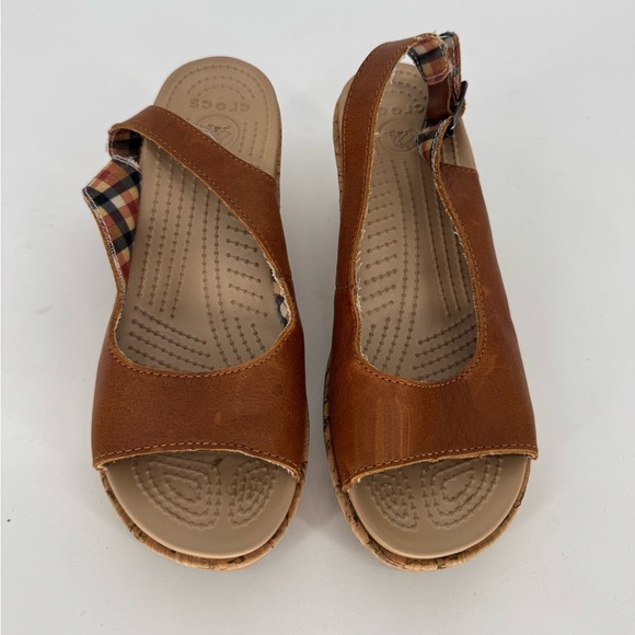 Crocs A-Leigh Brown Leather Slingback Cork Wedge Heels Sandals - Picture 2 of 7